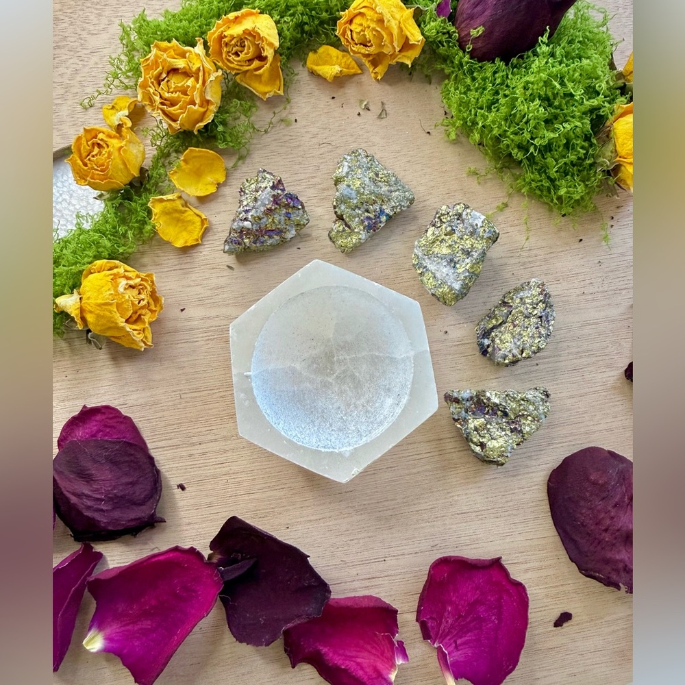 Selenite Bowl & Chalcopyrite  | Energy Cleansing
